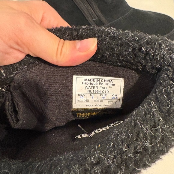 Sorel Black Waterfall Boots - Picture 6 of 8